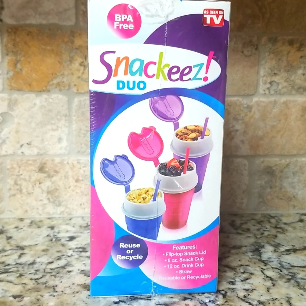 Snackeez! Duo Snack & Drink Combo Pack